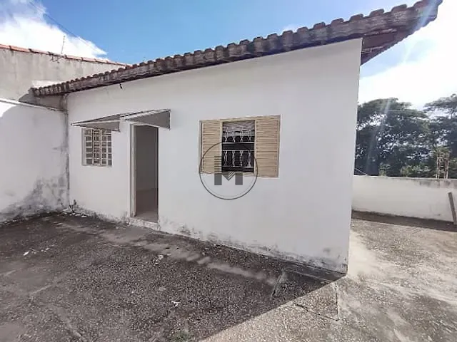 Casa com 378m² 2 quartos e 1 banheiro, à venda, no bairro Belveder Clube Dos 500 em Guaratinguetá