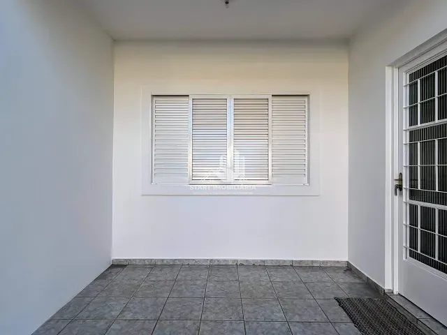Casa 1 quarto e 1 banheiro, para alugar, no bairro Jardim Bandeirantes em Pederneiras