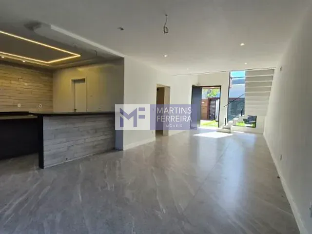 Casa 4 quartos e 4 banheiros, à venda, no bairro Vargem Pequena em Rio de Janeiro