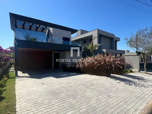 Casa com 460m² 4 quartos e 5 banheiros, à venda, no bairro Condomínio Residencial Campos do Conde em Bragança Paulista