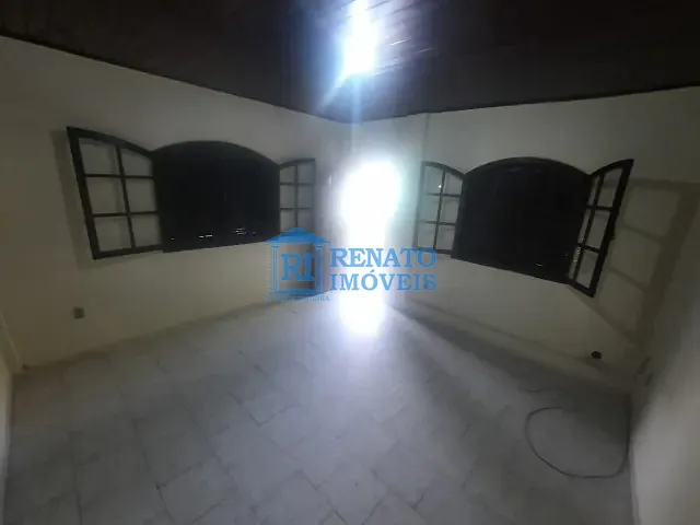 Casa 2 quartos e 1 banheiro, para alugar, no bairro Centro em Maricá