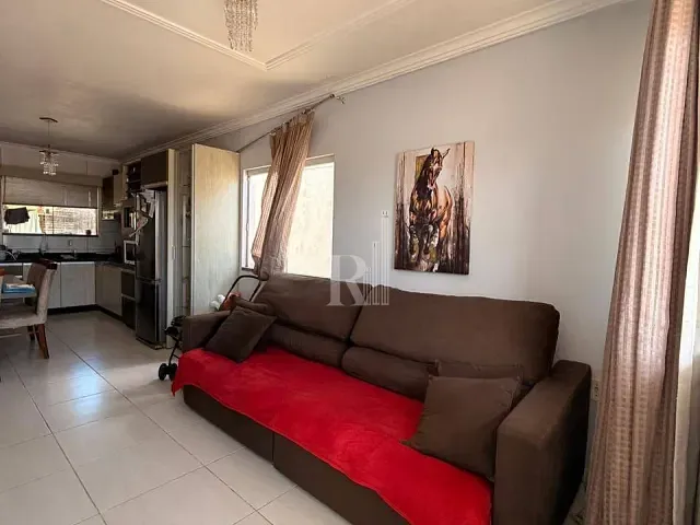 Casa 2 quartos e 1 banheiro, à venda, no bairro Universitário em Tijucas