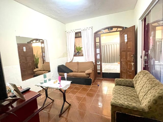 Casa 2 quartos e 1 banheiro, à venda, no bairro Jardim Felicidade em Belo Horizonte