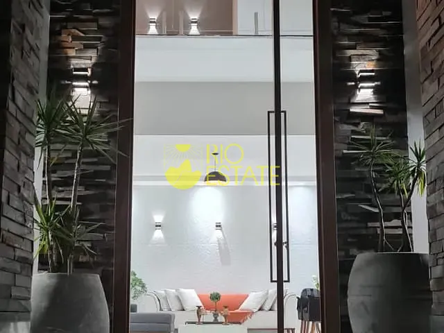 Casa com 752m² 6 quartos e 8 banheiros, à venda, no bairro Jardim Amália em Volta Redonda