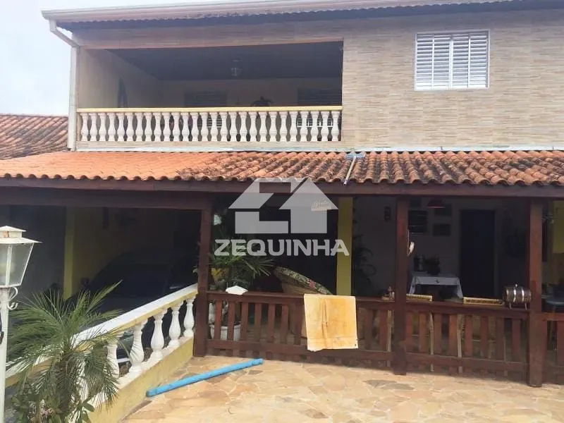 Casa, 5 quartos, 300 m² - Foto 1