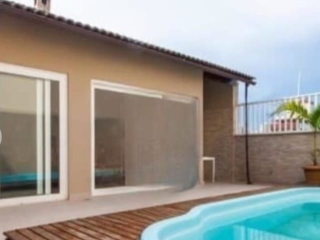 Casa com 450m² 6 quartos e 7 banheiros, à venda, no bairro Granja dos Cavaleiros em Macaé