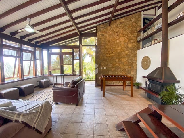 Casa com 265m² 4 quartos e 3 banheiros, à venda, no bairro Portogalo em Angra dos Reis