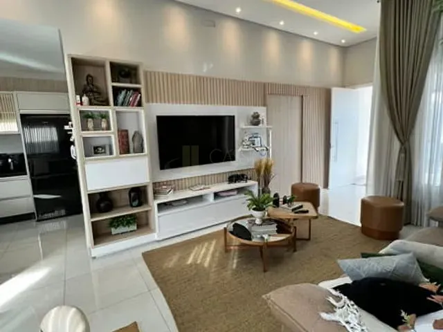Casa com 360m² 3 quartos e 3 banheiros, à venda, no bairro Jardim Espanha em Apucarana