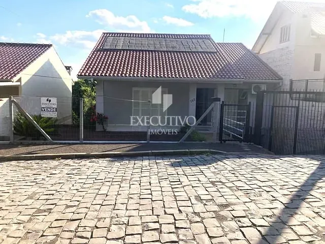 Casa com 361m² 3 quartos e 3 banheiros, à venda, no bairro Dom Pedro II em Arroio do Meio