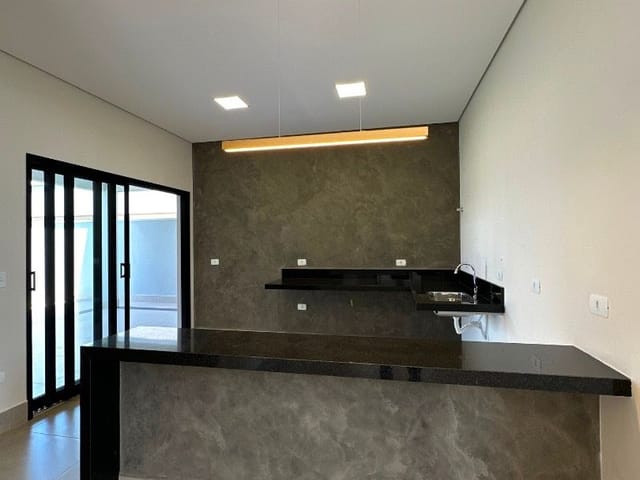 Casa com 324m² 3 quartos e 1 banheiro, à venda, no bairro Residencial Mac Knight em Santa Bárbara D'Oeste