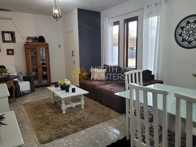 Casa com 426m² 3 quartos e 3 banheiros, à venda, no bairro Vila Nova em Joinville