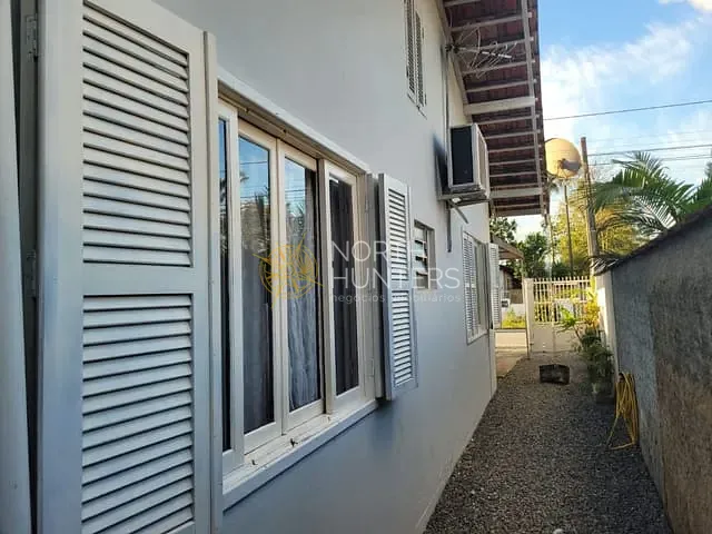 Casa com 426m² 3 quartos e 3 banheiros, à venda, no bairro Vila Nova em Joinville