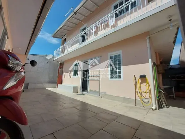 Casa com 217m² 4 quartos e 2 banheiros, à venda, no bairro São Sebastião em Palhoça