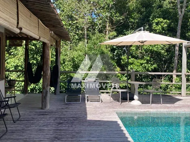 Casa com 670m² 3 quartos e 3 banheiros, à venda, no bairro Trancoso em Porto Seguro