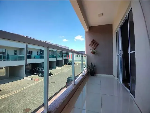 Casa 3 quartos e 3 banheiros, à venda, no bairro Parque das Indústrias em Londrina