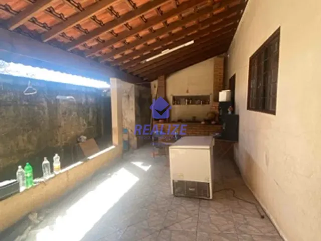 Casa com 200m² 3 quartos e 2 banheiros, à venda, no bairro Conjunto Habitacional Humberto Popolo em Botucatu