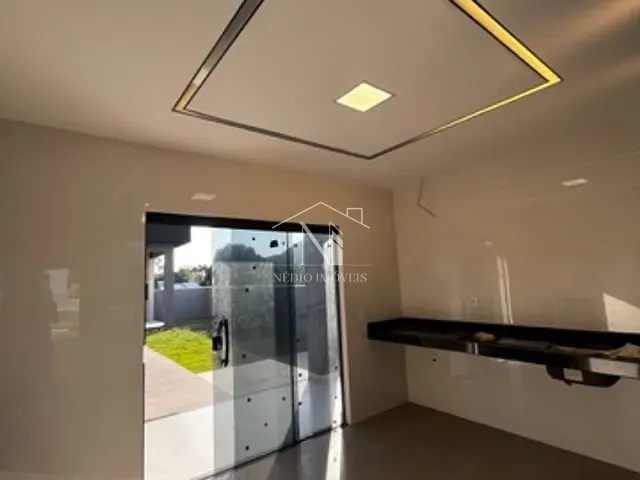 Casa com 360m² 4 quartos e 2 banheiros, à venda, no bairro Cajueiros (Itaipuaçu) em Maricá