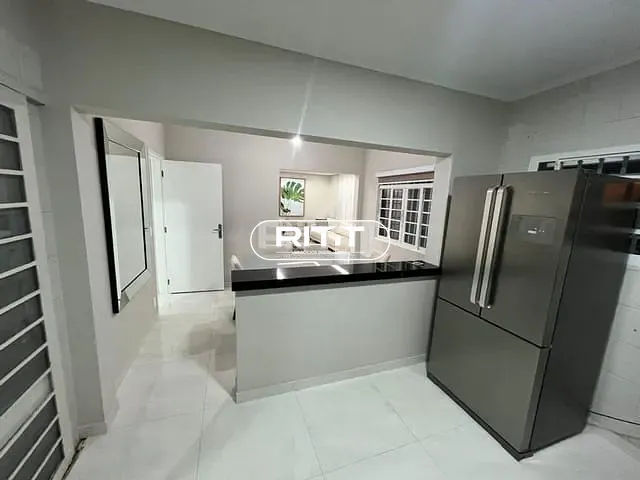 Casa com 300m² 3 quartos e 3 banheiros, à venda, no bairro Jardim New York em Campinas