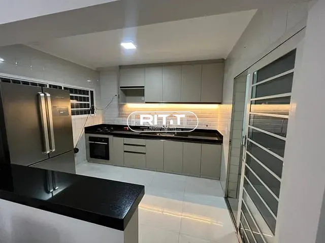 Casa com 300m² 3 quartos e 3 banheiros, à venda, no bairro Jardim New York em Campinas