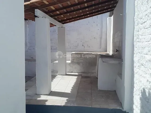Casa com 250m² 4 quartos e 1 banheiro, à venda, no bairro Bela Vista em Teresina