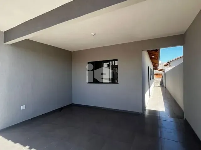 Casa com 150m² 2 quartos e 1 banheiro, à venda, no bairro Residencial Agostinho Pizzaia em Rolândia