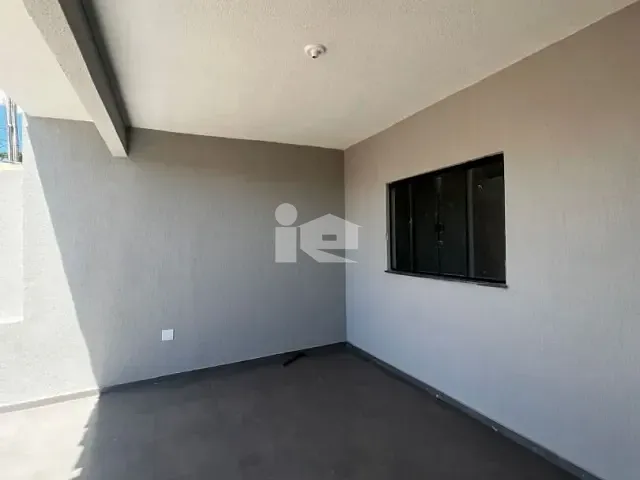 Casa com 150m² 2 quartos e 1 banheiro, à venda, no bairro Residencial Agostinho Pizzaia em Rolândia