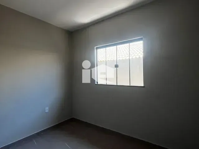 Casa com 150m² 2 quartos e 1 banheiro, à venda, no bairro Residencial Agostinho Pizzaia em Rolândia