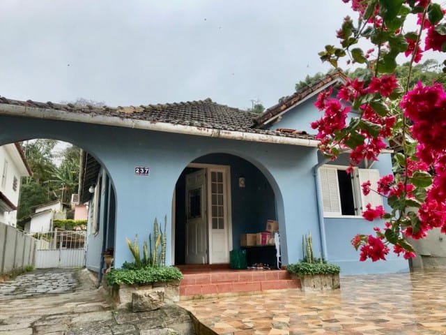 Casa com 1087m² 5 quartos e 1 banheiro, à venda, no bairro Centro em Petrópolis