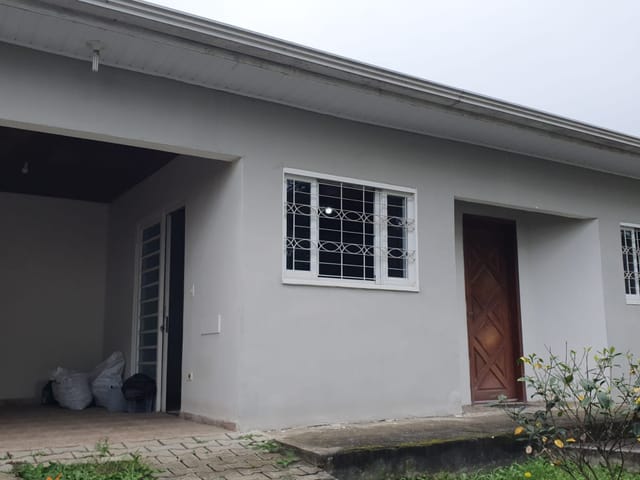 Casa 3 quartos e 2 banheiros, à venda, no bairro Campo Pequeno em Colombo