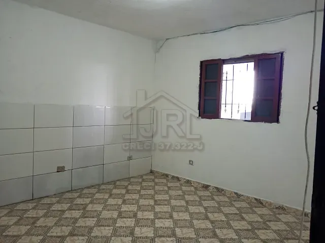 Casa com 250m² 2 quartos e 1 banheiro, para alugar, no bairro Jardim Miranda D'Aviz em Mauá