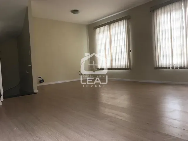 Casa 3 quartos e 4 banheiros, à venda, no bairro Parque Munhoz em São Paulo