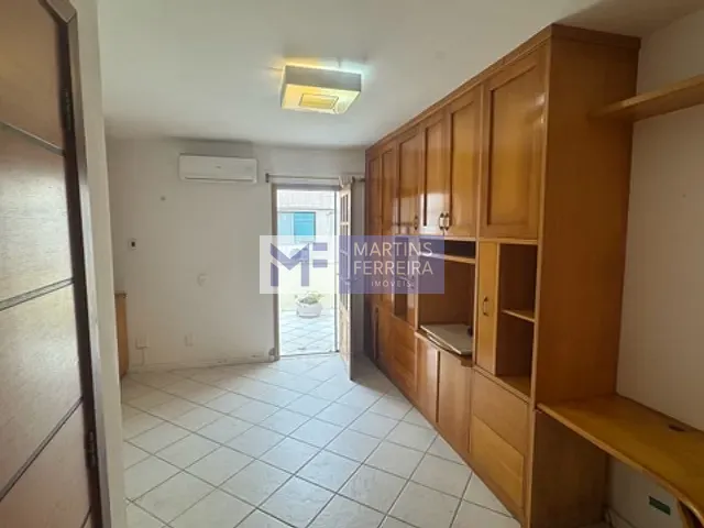 Casa com 200m² 3 quartos e 3 banheiros, à venda ou para alugar, no bairro Recreio dos Bandeirantes em Rio de Janeiro