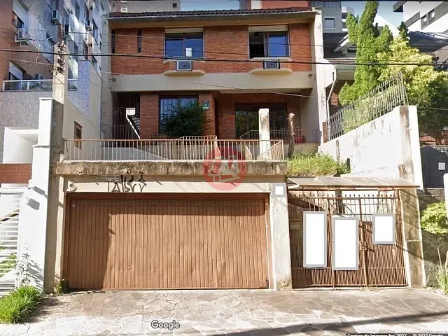Casa com 300m² 3 quartos e 3 banheiros, à venda, no bairro Rio Branco em Porto Alegre