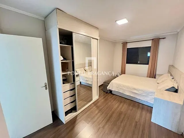 Casa 3 quartos e 3 banheiros, à venda, no bairro Centro em Bragança Paulista