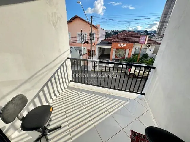 Casa 3 quartos e 3 banheiros, à venda, no bairro Centro em Bragança Paulista