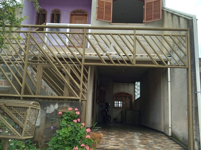 Casa com 360m² 4 quartos e 3 banheiros, à venda, no bairro Parque Xangri-Lá em Contagem
