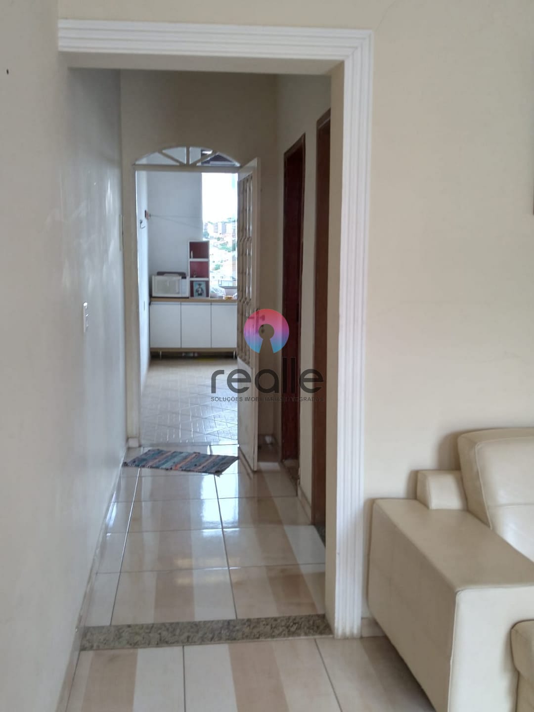 Casa à venda com 4 quartos, 70m² - Foto 4