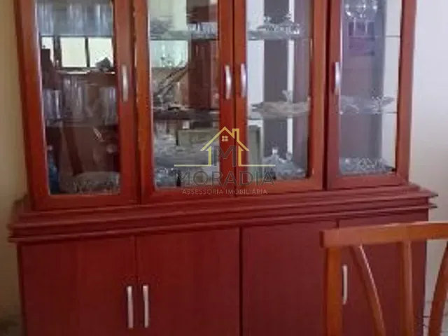 Casa com 244m² 3 quartos e 2 banheiros, à venda, no bairro Centro em Guaxupé