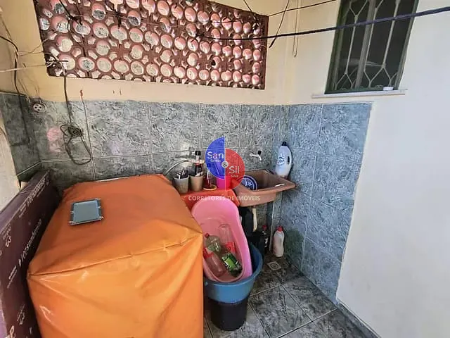 Casa 1 quarto e 1 banheiro, à venda, no bairro São Lourenço (Praia de Mauá) em Magé