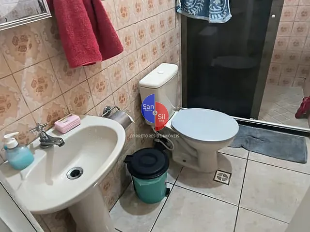 Casa 1 quarto e 1 banheiro, à venda, no bairro São Lourenço (Praia de Mauá) em Magé