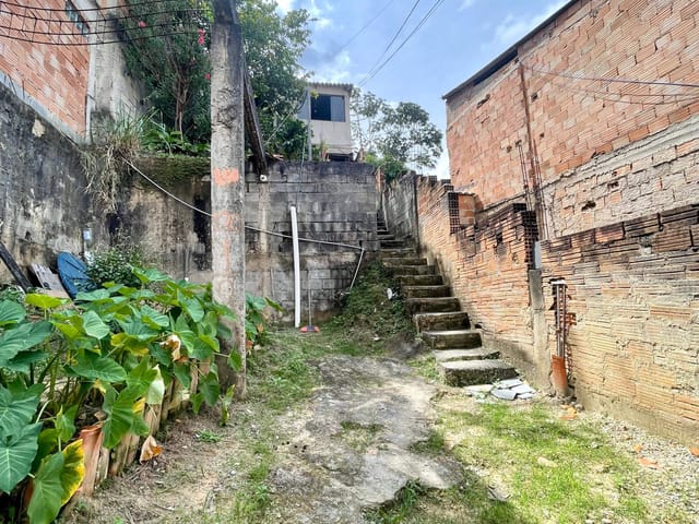 Casa 3 quartos e 1 banheiro, à venda, no bairro Tupi B em Belo Horizonte