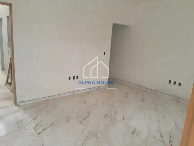 Casa com 150m² 2 quartos e 1 banheiro, à venda, no bairro Jardim Cristina em Pindamonhangaba