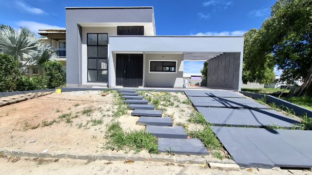 Casa com 360m² 3 quartos e 3 banheiros, à venda, no bairro São José do Imbassaí em Maricá