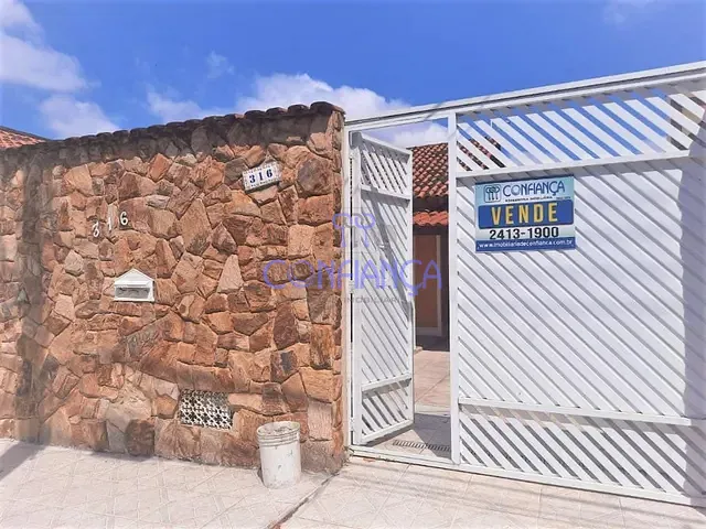 Casa com 300m² 5 quartos e 1 banheiro, à venda, no bairro Campo Grande em Rio de Janeiro