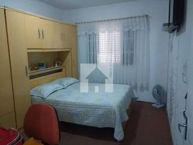 Casa com 470m² 3 quartos e 2 banheiros, à venda, no bairro Vila Rio Branco em Jundiaí