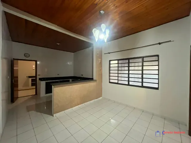 Casa 3 quartos e 1 banheiro, para alugar, no bairro Jardim Alvorada em Três Lagoas