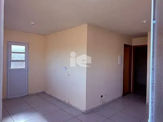 Casa com 152m² 2 quartos e 1 banheiro, à venda, no bairro Conjunto Habitacional Tomie Nagatani em Rolândia