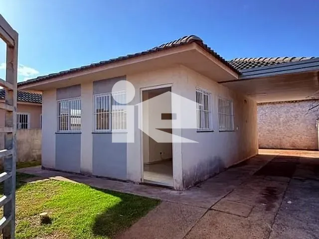 Casa com 152m² 2 quartos e 1 banheiro, à venda, no bairro Aida Nogueira em Rolândia