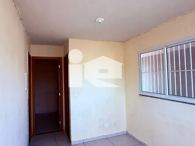 Casa com 152m² 2 quartos e 1 banheiro, à venda, no bairro Aida Nogueira em Rolândia