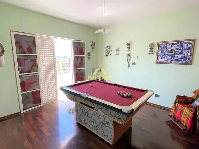 Casa com 250m² 3 quartos e 2 banheiros, à venda, no bairro Jardim Elizabeth em Salto